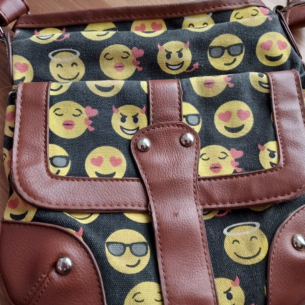 FREE CHOICE  shoulder or crossbody bag black,orange,red,gray good condition